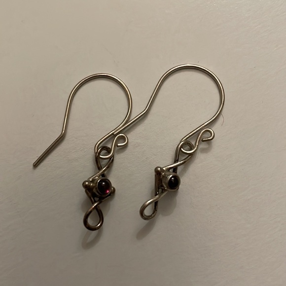 Garnet cabochon earrings - Picture 4 of 4